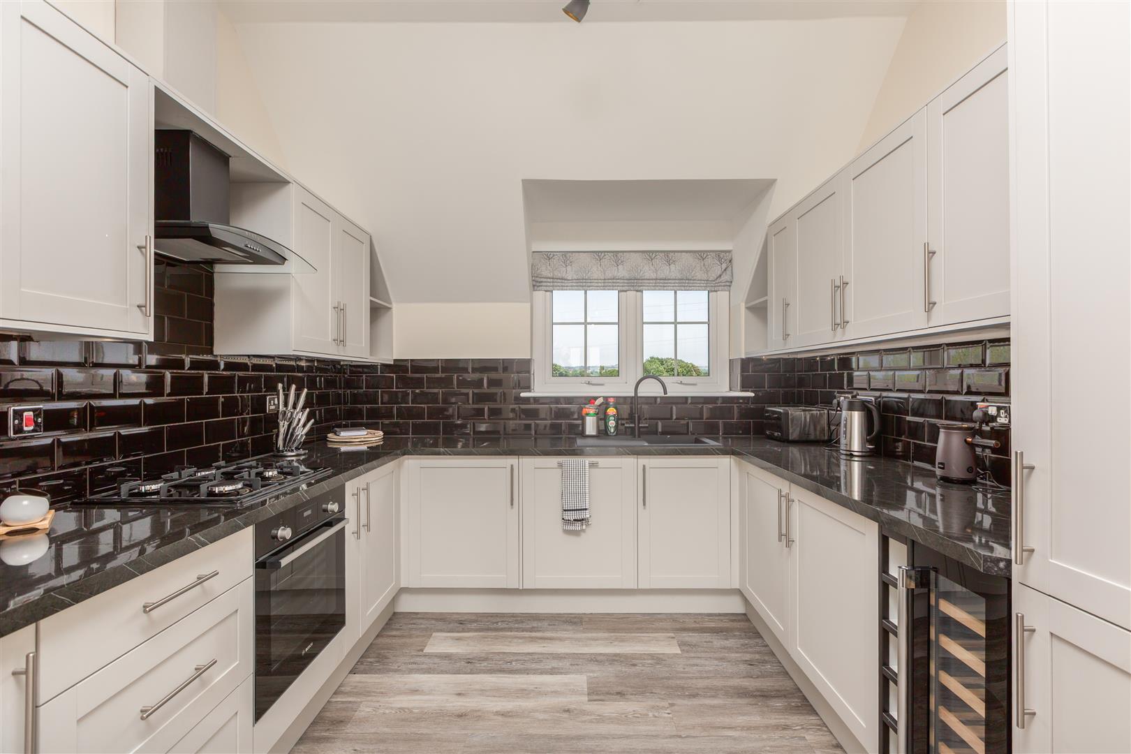 Y Corsydd, Llanelli, SA15 2DX